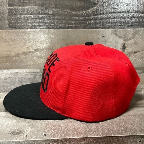 Suicide Squad Six Flags Hat Adjustable Strap Red&Black - Picture 4 of 6